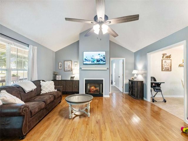 50 Kensington Drive, Cleveland, GA 30528