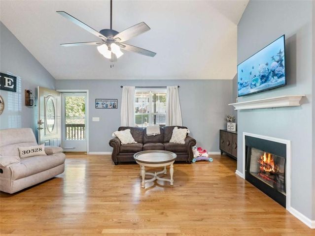 50 Kensington Drive, Cleveland, GA 30528