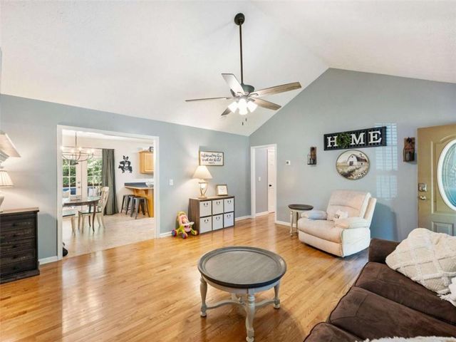 50 Kensington Drive, Cleveland, GA 30528
