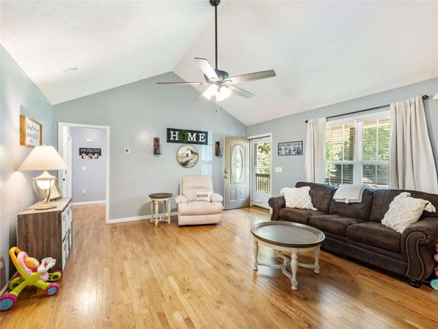 50 Kensington Drive, Cleveland, GA 30528