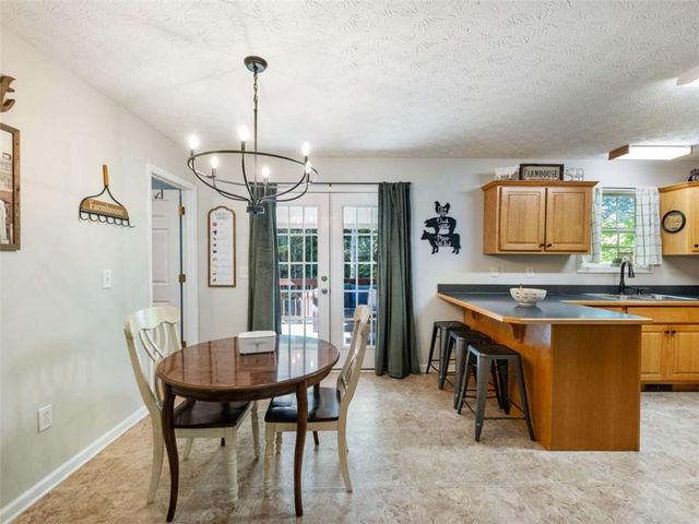 50 Kensington Drive, Cleveland, GA 30528