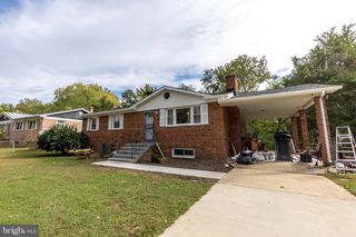 6911 GROVETON DR, Clinton, MD 20735