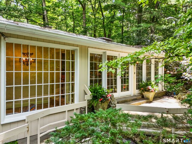 58 Arrow Head Drive, Stamford, CT 06903