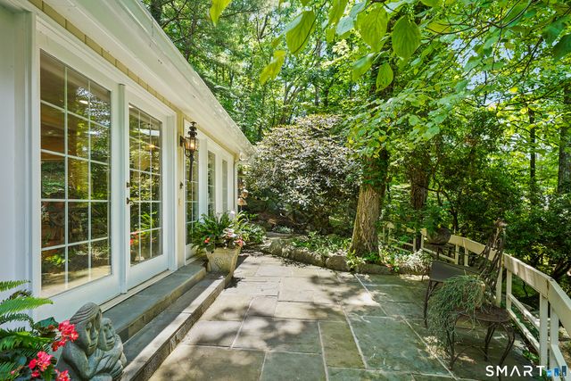 58 Arrow Head Drive, Stamford, CT 06903