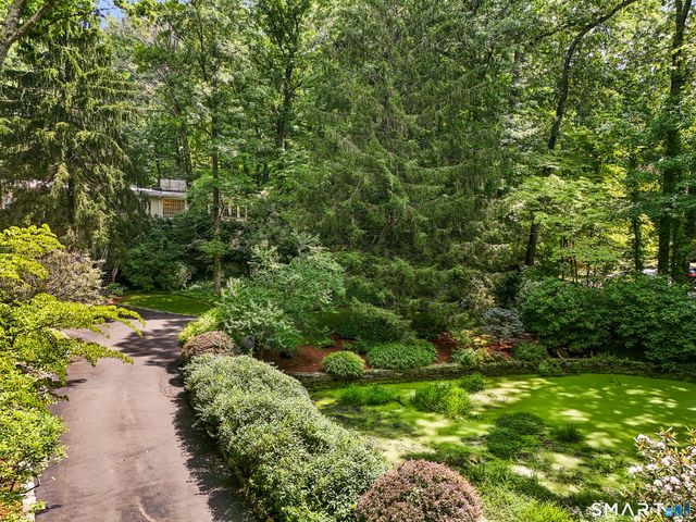 58 Arrow Head Drive, Stamford, CT 06903