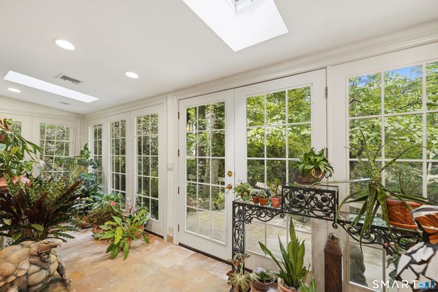 58 Arrow Head Drive, Stamford, CT 06903