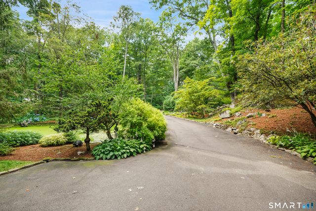 58 Arrow Head Drive, Stamford, CT 06903