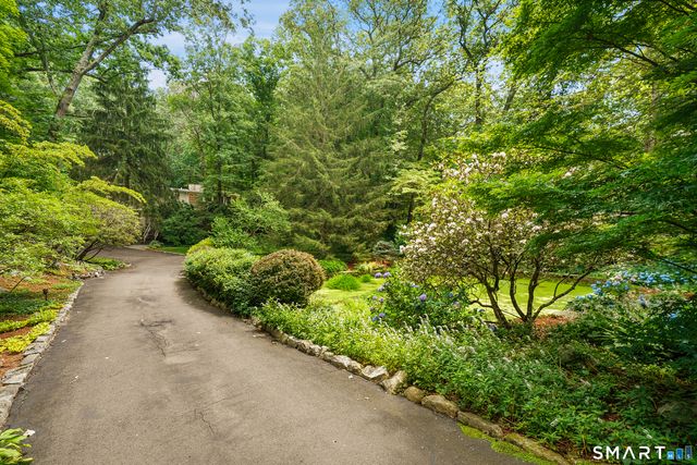 58 Arrow Head Drive, Stamford, CT 06903