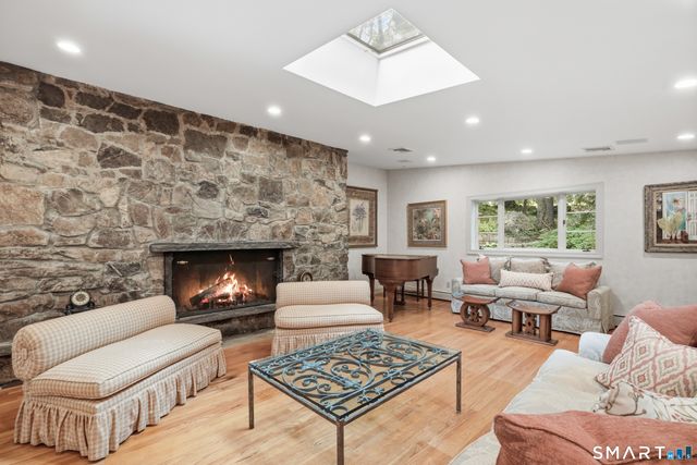 58 Arrow Head Drive, Stamford, CT 06903