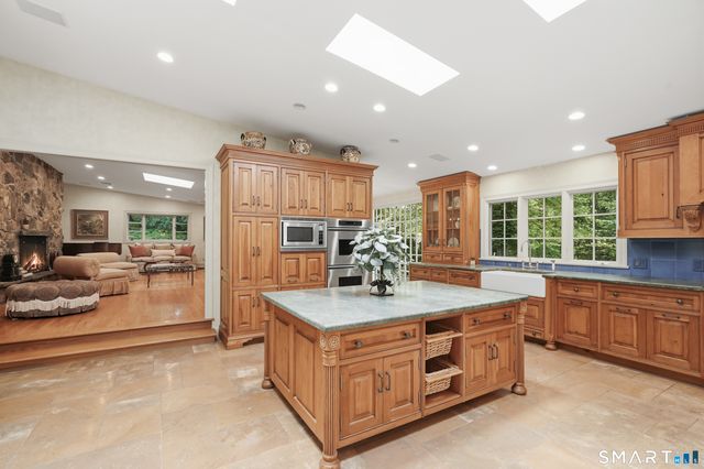 58 Arrow Head Drive, Stamford, CT 06903