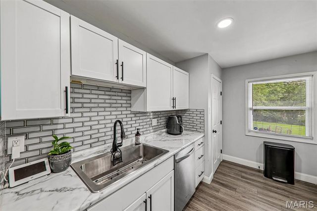 1629 Jett Drive, Dellwood, MO 63136