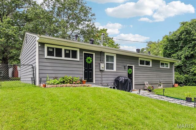 1629 Jett Drive, Dellwood, MO 63136