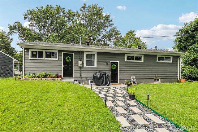 1629 Jett Drive, Dellwood, MO 63136