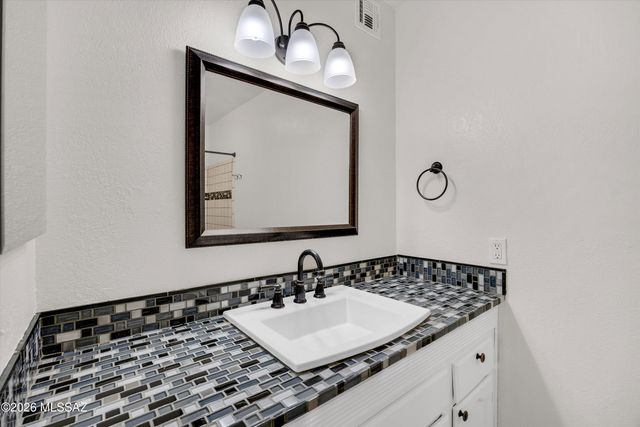 4961 E Bellevue Street, Tucson, AZ 85712