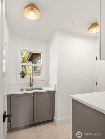 13779 NE 101st Street, Kirkland, WA 98033