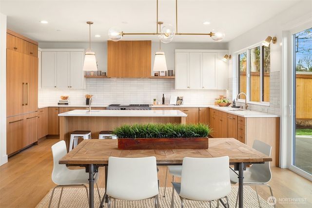 13779 NE 101st Street, Kirkland, WA 98033