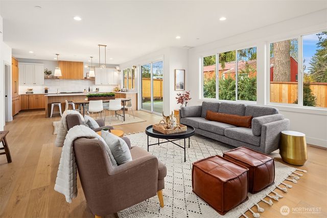 13779 NE 101st Street, Kirkland, WA 98033