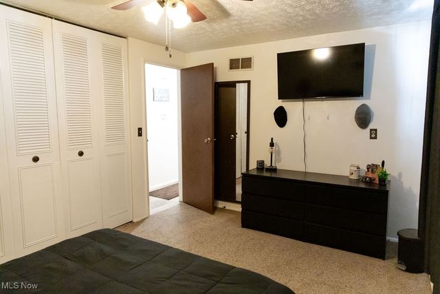 602 W Fernwood Avenue, Toronto, OH 43964