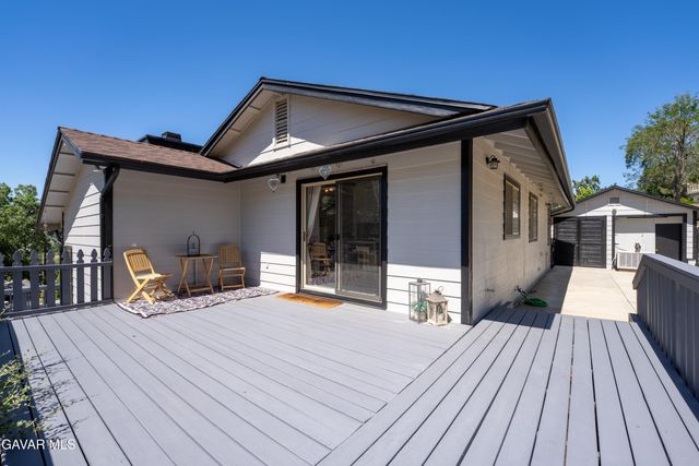 24360 Willow Pass Drive, Tehachapi, CA 93561