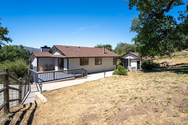 24360 Willow Pass Drive, Tehachapi, CA 93561