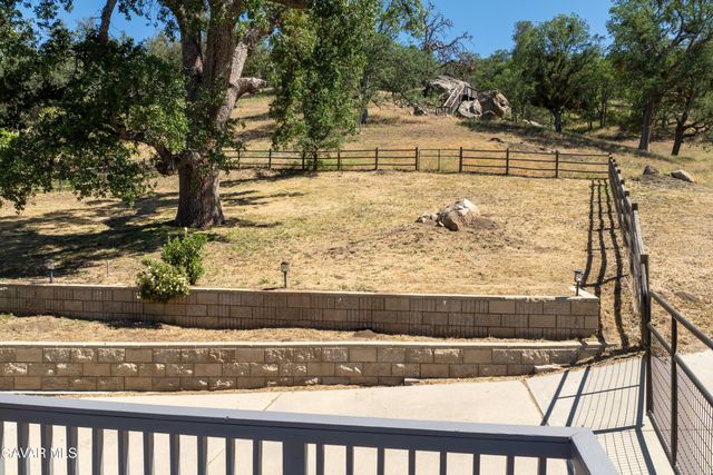 24360 Willow Pass Drive, Tehachapi, CA 93561