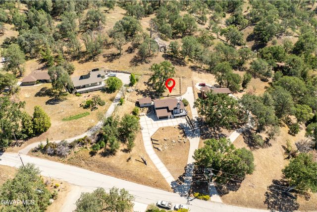 24360 Willow Pass Drive, Tehachapi, CA 93561