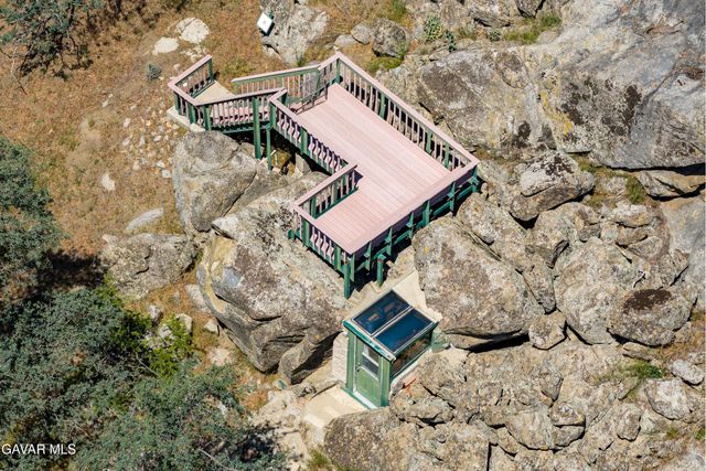 24360 Willow Pass Drive, Tehachapi, CA 93561