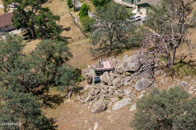 24360 Willow Pass Drive, Tehachapi, CA 93561