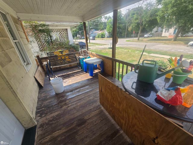 855 Victoria Avenue, Flint, MI 48507