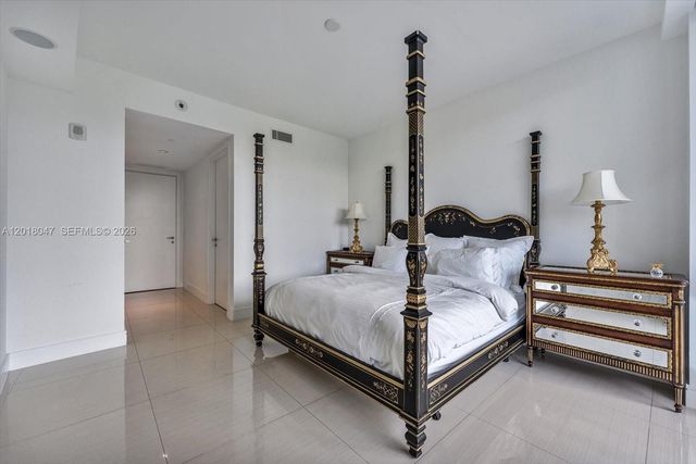3300 NE 188th St 217, Aventura, FL 33180