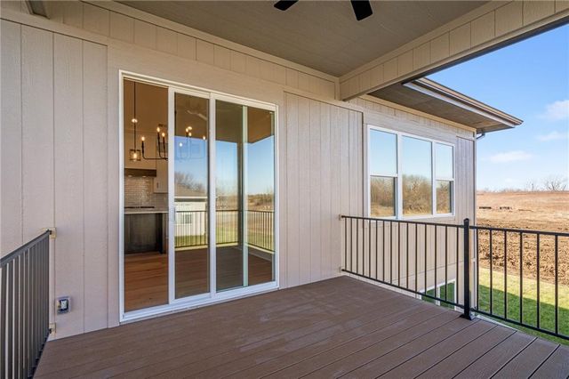 25011 W 89th Street, Lenexa, KS 66227