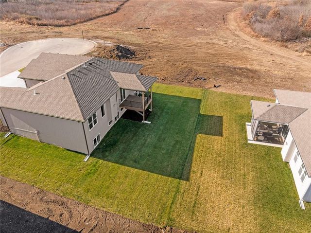 25011 W 89th Street, Lenexa, KS 66227