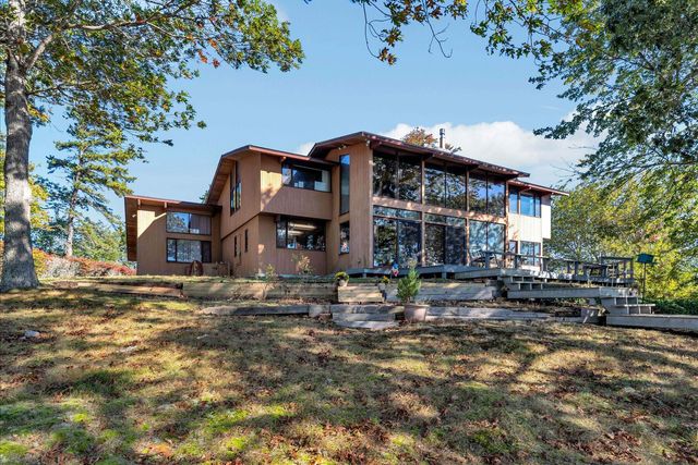 481 Lakeside Drive W, Centerville, MA 02632