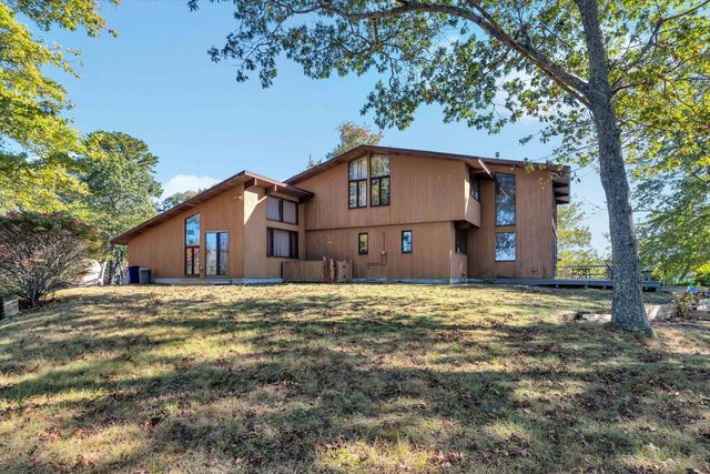 481 Lakeside Drive W, Centerville, MA 02632