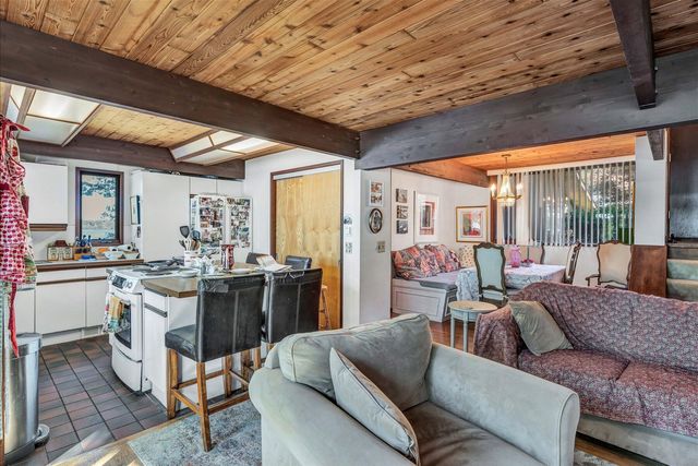 481 Lakeside Drive W, Centerville, MA 02632
