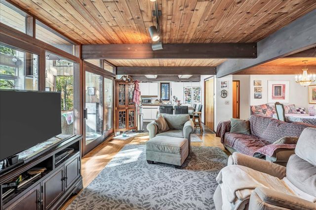 481 Lakeside Drive W, Centerville, MA 02632