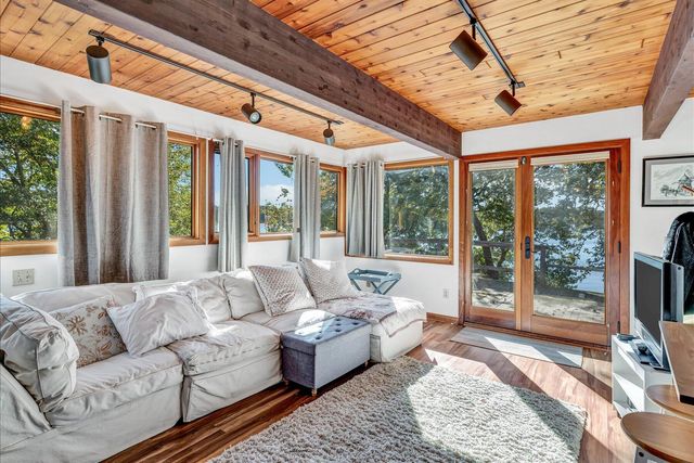 481 Lakeside Drive W, Centerville, MA 02632