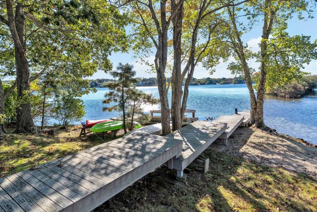 481 Lakeside Drive W, Centerville, MA 02632