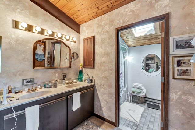 481 Lakeside Drive W, Centerville, MA 02632