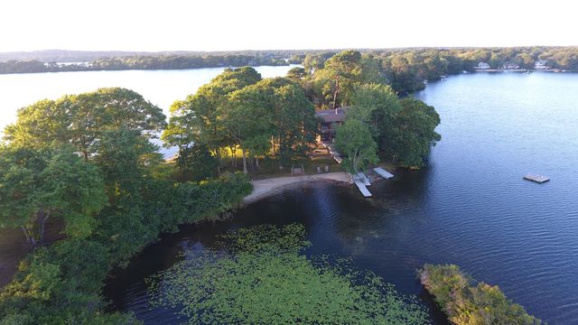 481 Lakeside Drive W, Centerville, MA 02632