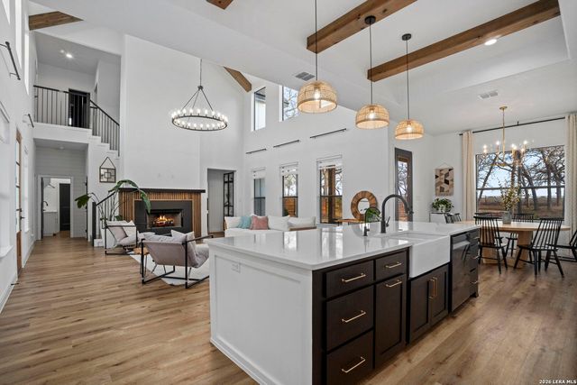 204 Oak Fields Dr.,, Floresville, TX 78114