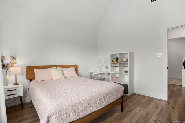 204 Oak Fields Dr.,, Floresville, TX 78114