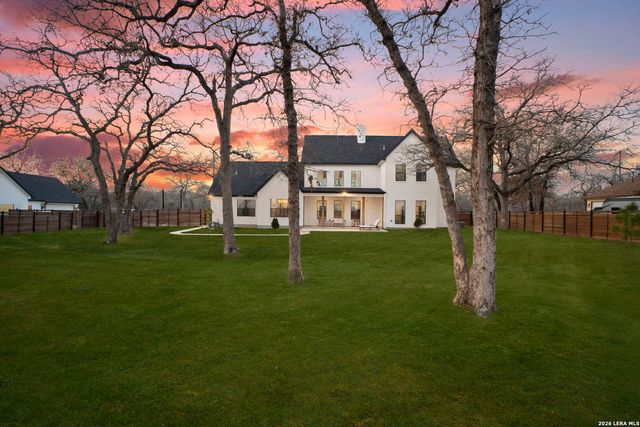 204 Oak Fields Dr.,, Floresville, TX 78114