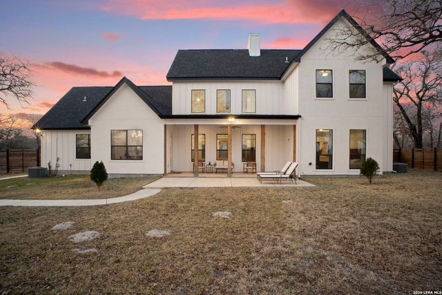 204 Oak Fields Dr.,, Floresville, TX 78114