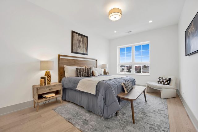 1548 W Ardmore Avenue 3E, Chicago, IL 60660