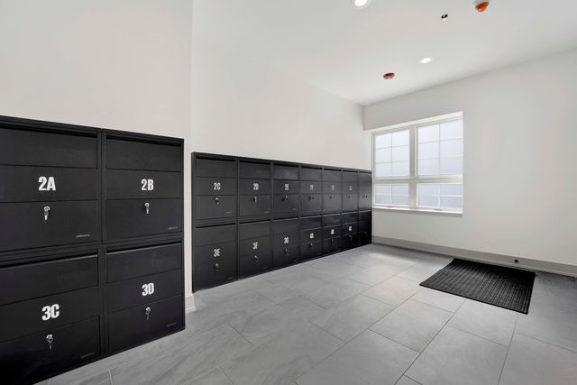 1548 W Ardmore Avenue 3E, Chicago, IL 60660