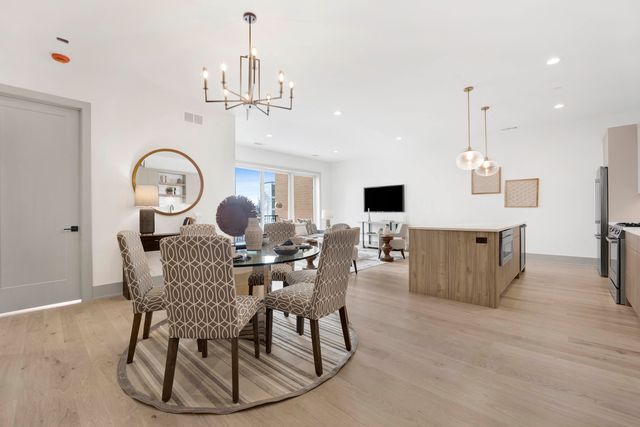 1548 W Ardmore Avenue 3E, Chicago, IL 60660