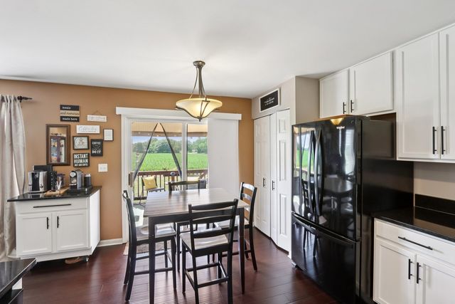 2025 Westbury Lane, Aurora, IL 60502