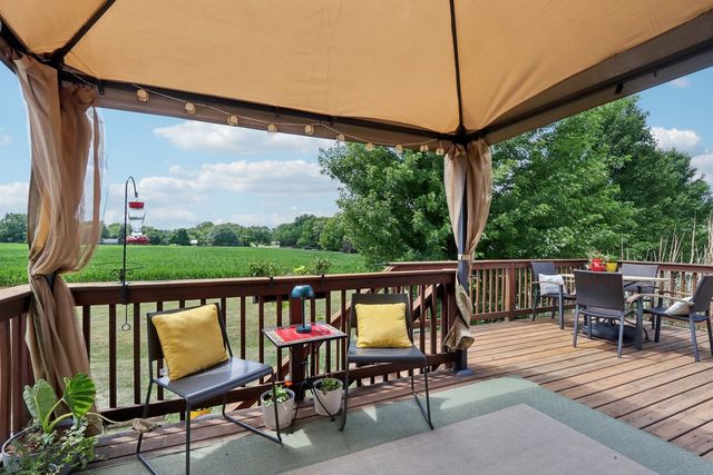 2025 Westbury Lane, Aurora, IL 60502