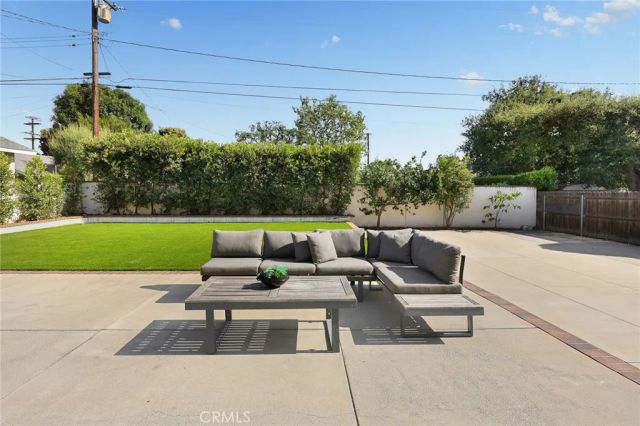 420 E Myrtle Ave, Glendora, CA 91741